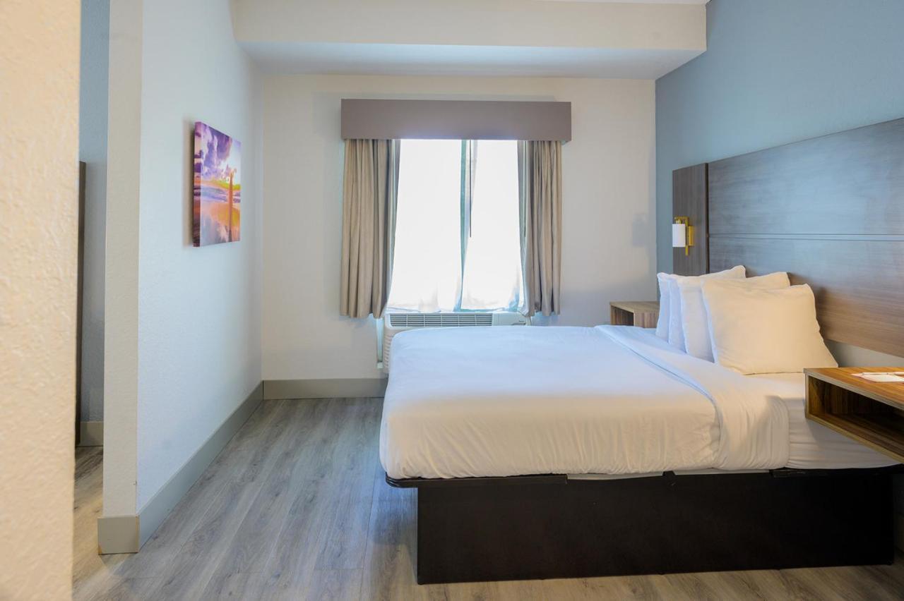 Hawthorn Extended Stay By Wyndham Panama City Beach Upper Grand Lagoon Exteriör bild