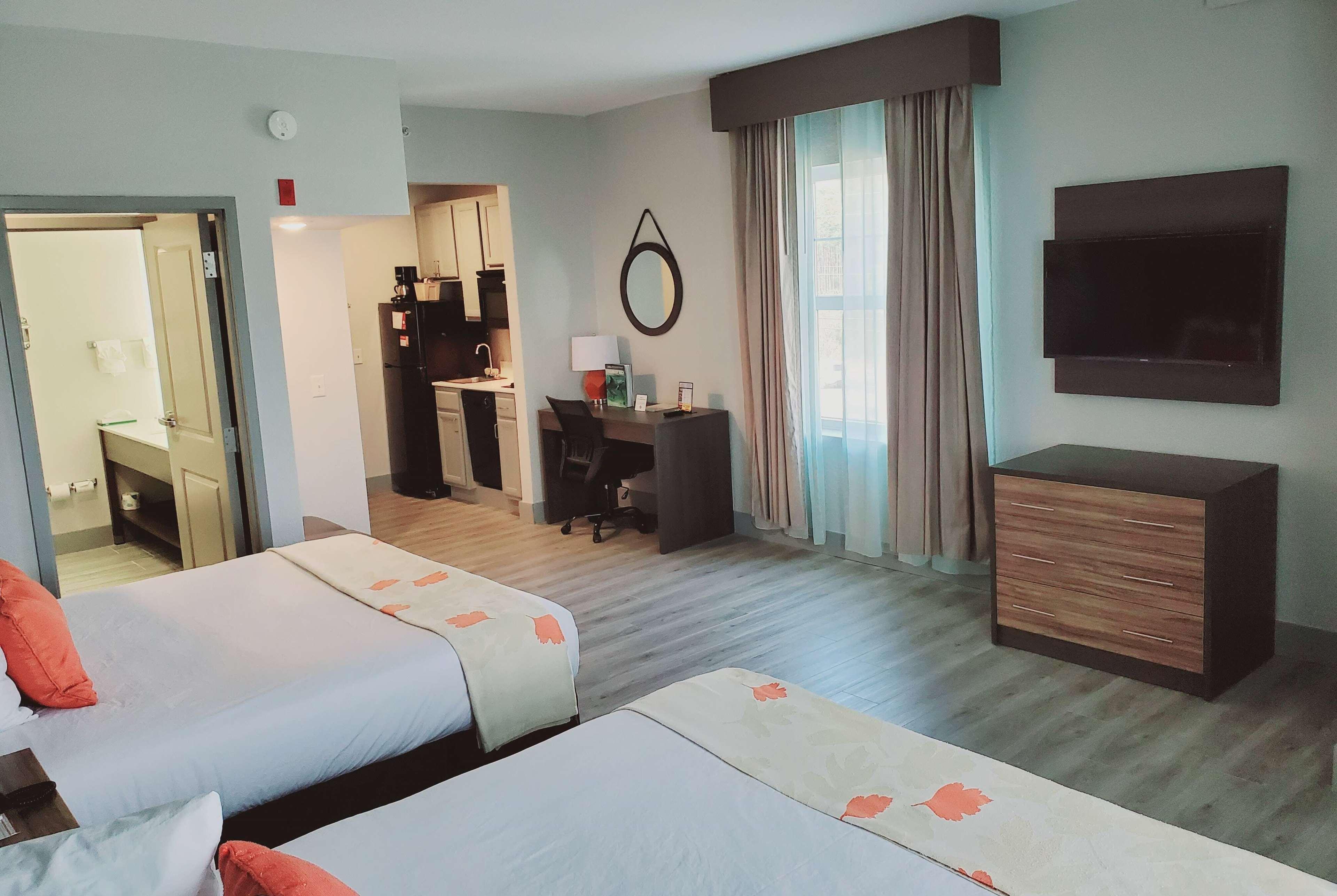 Hawthorn Extended Stay By Wyndham Panama City Beach Upper Grand Lagoon Exteriör bild