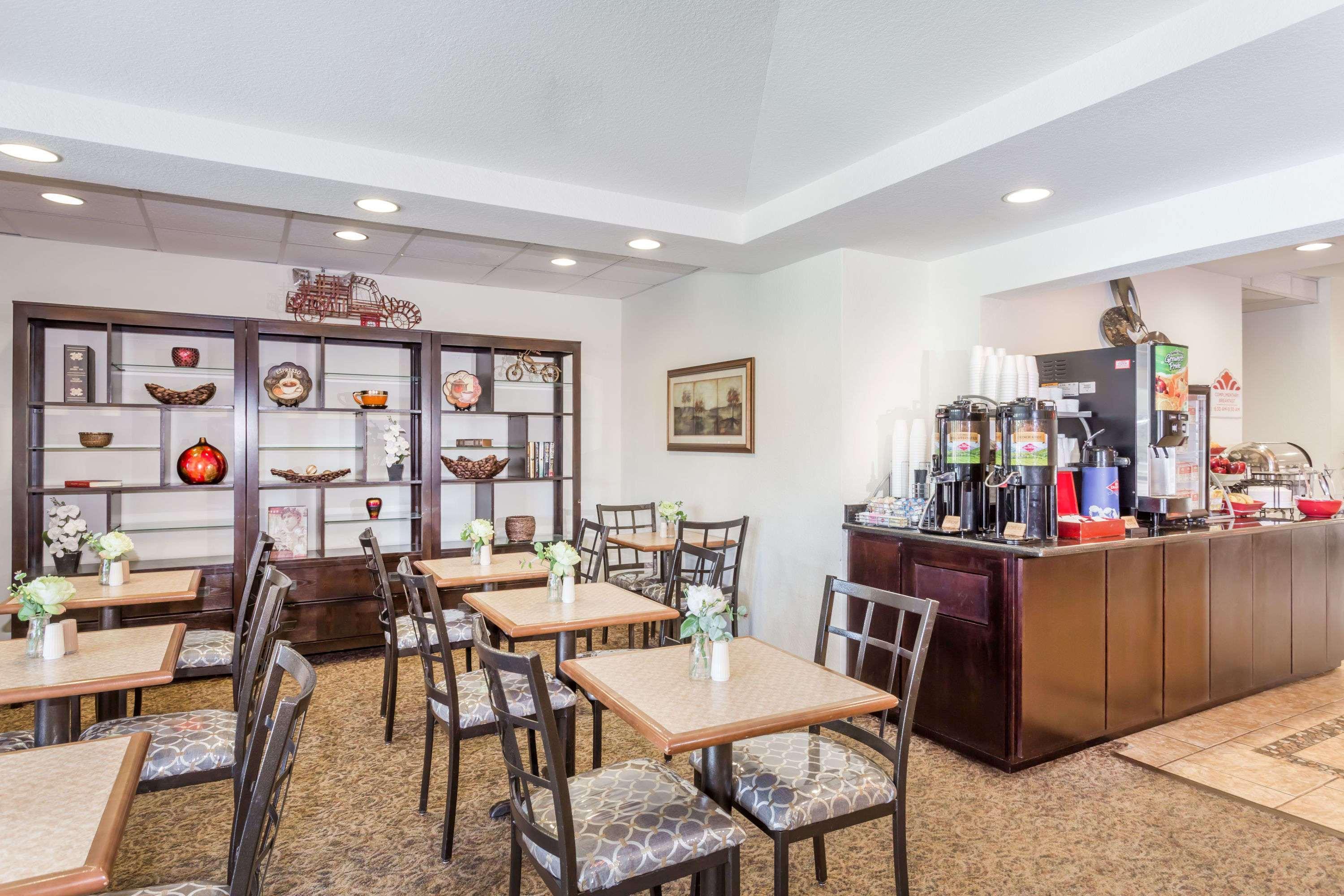 Hawthorn Extended Stay By Wyndham Panama City Beach Upper Grand Lagoon Exteriör bild