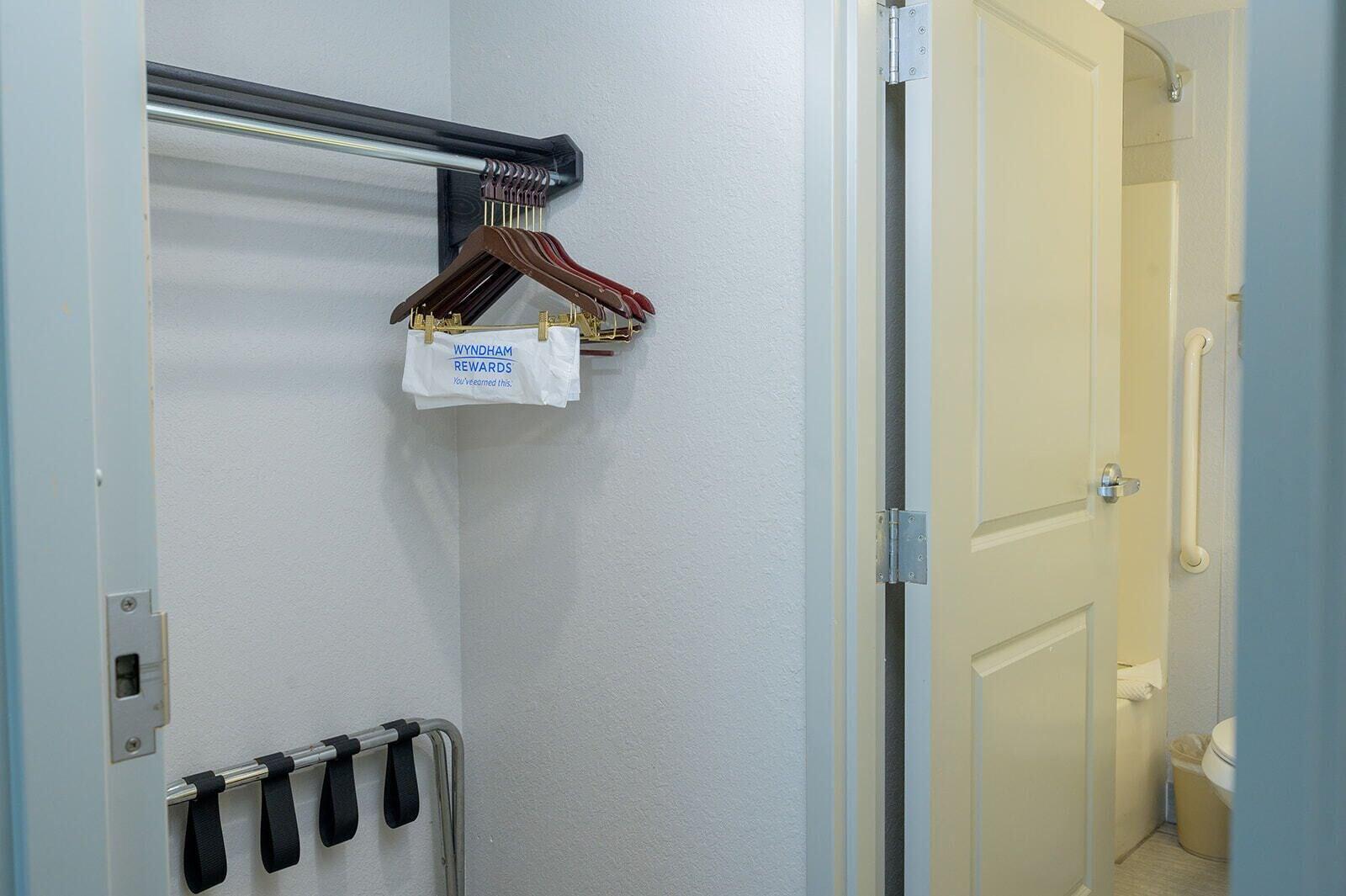 Hawthorn Extended Stay By Wyndham Panama City Beach Upper Grand Lagoon Exteriör bild