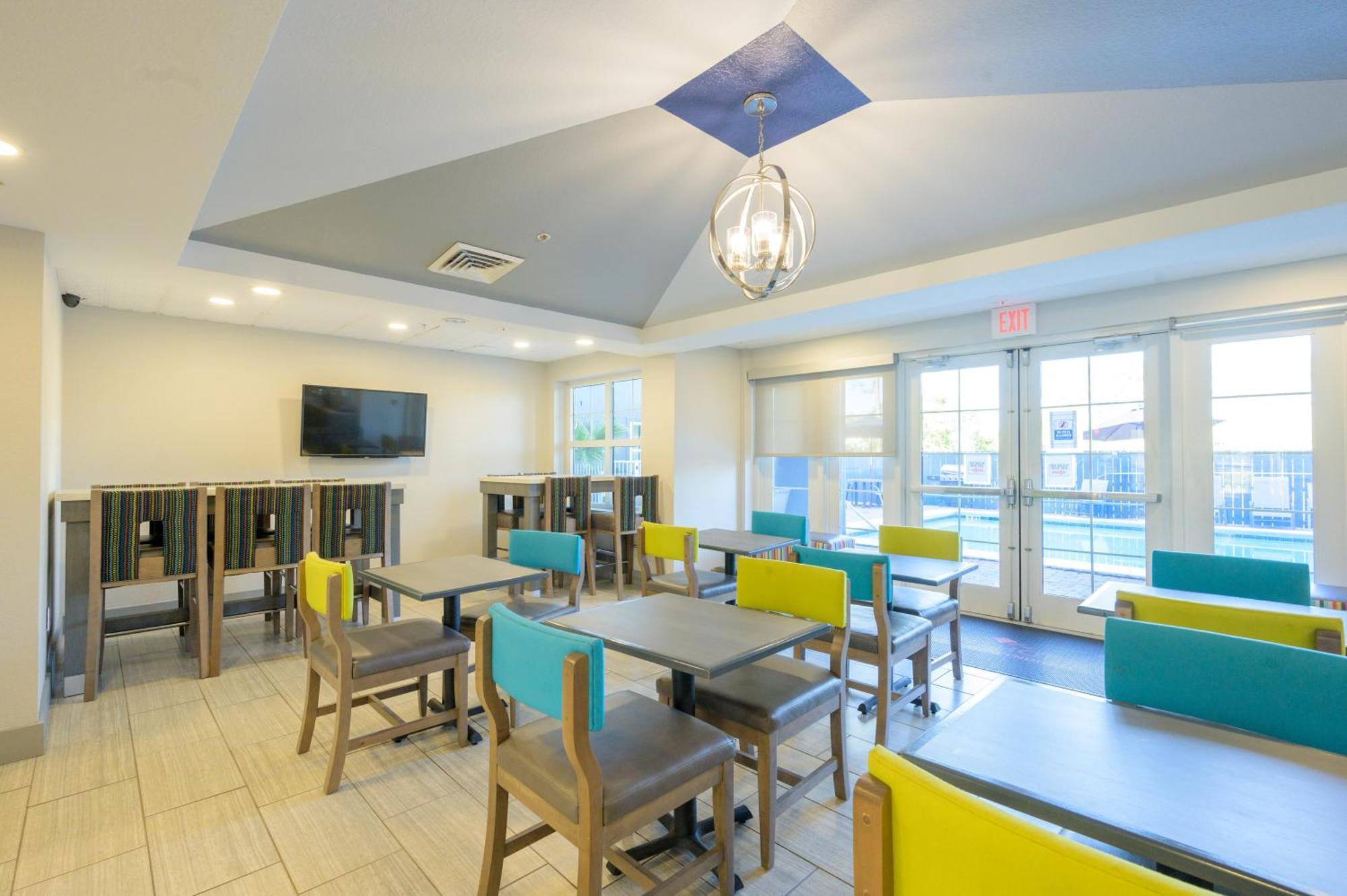 Hawthorn Extended Stay By Wyndham Panama City Beach Upper Grand Lagoon Exteriör bild