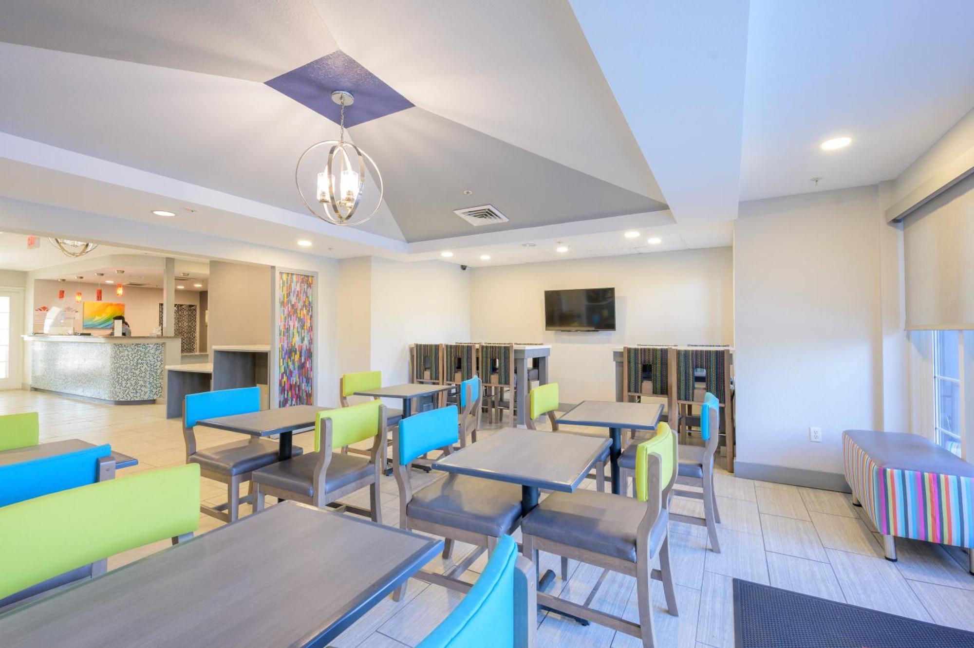 Hawthorn Extended Stay By Wyndham Panama City Beach Upper Grand Lagoon Exteriör bild